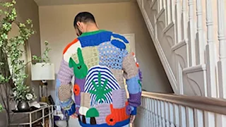 رقم ضخم.. كم يبلغ سعر تيشرت محمد صلاح المثير للجدل؟