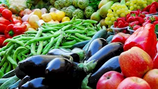 أسعار الخضروات والفاكهة في سوق العبور اليوم.. ارتفاع الطماطم