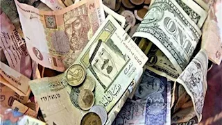 أسعار 6 عملات عربية تتراجع مقابل الجنيه خلال تعاملات اليوم