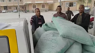 ضبط 17 جوال دقيق بلدي مدعم قبل تهريبها للسوق السوداء في الأقصر