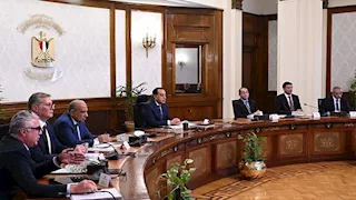 رئيس الوزراء يتابع تنفيذ عدد من ملفات العمل بالمنطقة الاقتصادية لقناة السويس