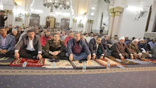 أوقاف المنيا تُحيي ليلة القدر بمسجد الفولي بحضور المحافظ (صور)