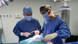 عملية دقيقة لإنقاذ حياة مريض فاقد للوعي بمستشفى رأس سدر