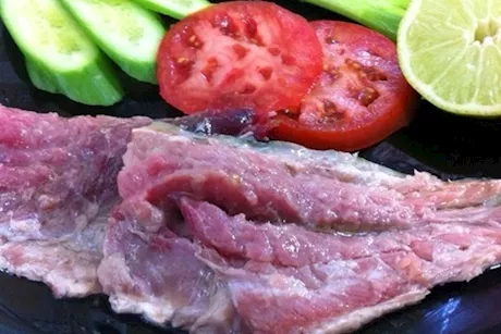 الفسيخ في العيد- ماذا يحدث لمريض الكبد عند تناوله؟