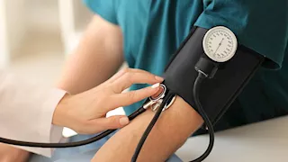 تجنب ارتفاع الضغط قبل نهاية رمضان.. 5 عصائر طبيعية تناولها فورا