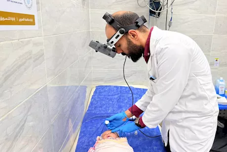 الرعاية الصحية: إطلاق خدمة فحص قاع العين للأطفال المبتسرين بالأقصر لأول مرة