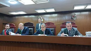 "سيجارة" تقود "عاملي الدقي" للسجن.. اعتديا بالضرب على فرد شرطة أمام سفارة أجنبية(تفاصيل)