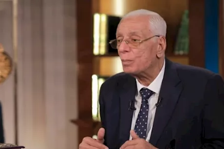 سبب ألم المفاصل- حسام موافي: قد تكون مصابًا بهذه الأمراض