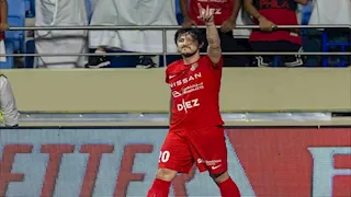 وُصف بالخائن.. طرد لاعب الأهلي الإماراتي من منتخب إيران بسبب صورة