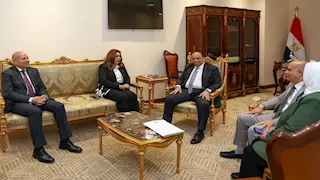 "عوض" "وشعراوي" يبحثان ملفات العمل المشتركة بحضور محافظ القاهرة