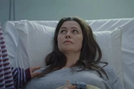 يسرا اللوزي في مسلسل كان ياما كان- ماذا فعلت بها مضادات الاكتئاب؟