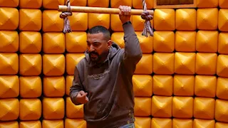 دياب: "مش هشتغل مع غادة عبدالرازق تاني ومصطفى غريب بيضحك الناس أكتر"