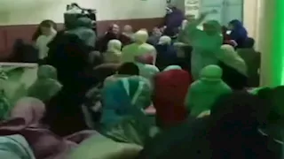 "خناقة بالشباشب" في صلاة التراويح بمصلى سيدات بالبحيرة (فيديو وصور)