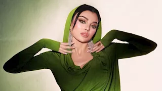 هيفاء وهبي تهنئ جمهورها بعيد الفطر بإطلالة أنيقة (صور)