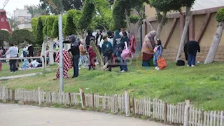 رغم هطول الأمطار.. الحديقة الدولية كاملة العدد في ثاني أيام عيد الفطر المبارك