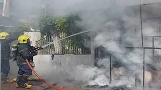 حريق ثالث أيام العيد.. تفحم كشك لبيع حلوى الأطفال في بورسعيد