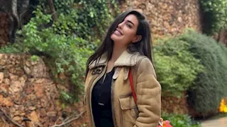 كروب توب.. ياسمين صبري تخطف الأنظار بإطلالة كاجوال أنيقة (صور)