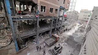 إسرائيل تشن هجوماً جديداً على إيران.. وطهران تحذر بضرب محطات الكهرباء بالشرق الأوسط