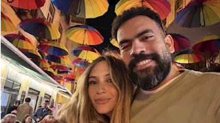 بالصور.. خالد عليش بصحبة زوجته في البرتغال