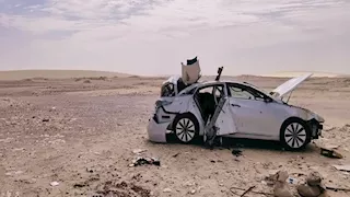 مصرع شخص وإصابة اثنين في انقلاب سيارة بالوادي الجديد