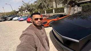 فيديو قديم لأسطول سيارات محمد رمضان يثير جدلًا على السوشيال ميديا.. ما القصة؟