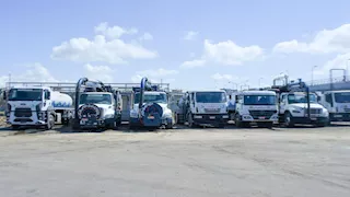 153 سيارة ومعدة.. تحرك عاجل من محافظة الإسكندرية لمواجهة الطقس السيئ -صور