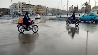 "بسبب أزمة الطقس السيء".. الأرصاد تحذر من السيول وتجمعات المياه في هذه المحافظات