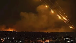 بين "ديمونا" و"حقول النفط".. تصدع "الدرع المنيع" في ليلة هجمات إيرانية مكثفة