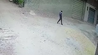 حكاية "أمل" هجم عليها ملثم داخل بيتها وحاول قتلها: "كان عايز يخطف عيالي"