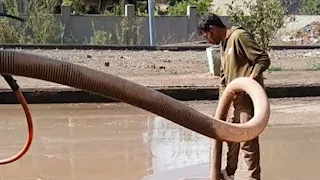 بعد موجة أمطار فجرية.. الدفع بسيارات شفط المياه بشوارع المنوفية -صور