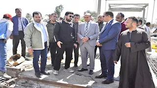 بالصورـ محافظ أسيوط يتفقد أعمال تطوير كوبري الحواتكة