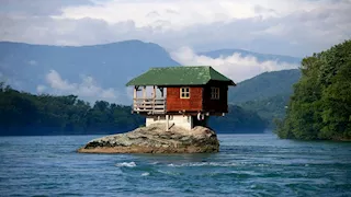  خيال معماري.. 6 منازل ذات طراز غريب (صور)