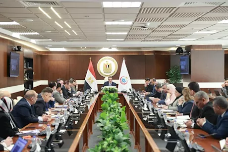وزير الصحة يتابع تأهيل المنظومة الصحية بالمنيا للضم للتأمين