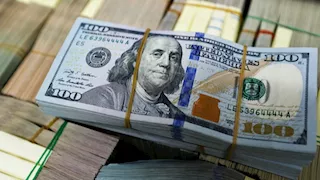 سعر الدولار اليوم يقفز 80 قرشا مقابل الجنيه في نهاية تعاملات الأحد