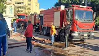الدفع بـ 3 سيارات إطفاء.. تفاصيل حريق شقة سكنية في بولاق الدكرور