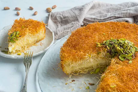 الكنافة في رمضان- ماذا يحدث للكوليسترول عند تناولها؟