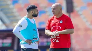 كواليس حديث حسام حسن مع محمد صلاح عقب إعلان رحيله عن الريدز