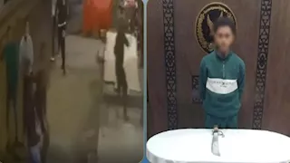 فيديو صادم | شاب يتعدى على عامل بسلاح أبيض في الشارع.. والداخلية تتحرك