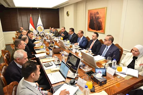 وزير الصحة يشهد اجتماع مجلس إدارة الهيئة المصرية للشراء الموحد