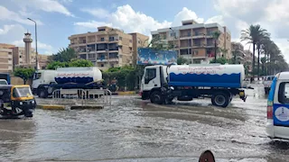 وقف الإجازات ونشر النافوري.. الإسكندرية تتأهب لمواجهة موجة الأمطار