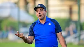 "مدرسة أوروبية".. طارق العشري يتحدث عن مباراة مصر وإسبانيا (خاص)