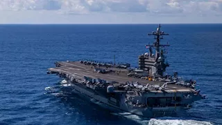 جورج بوش.. أمريكا تنشر حاملة طائرات جديدة في الشرق الأوسط