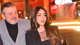 سارة سلامة تتألق في جلسة تصوير عائلية برفقة شقيقتها ووالدها أحمد سلامة