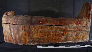 عمرها 3000 عام.. أسرار مذهلة لاكتشاف توابيت وبرديات نادرة بالأقصر (صور)