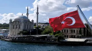 إيران تطلق صاروخا باليستيا على تركيا.. وأول رد من أنقرة