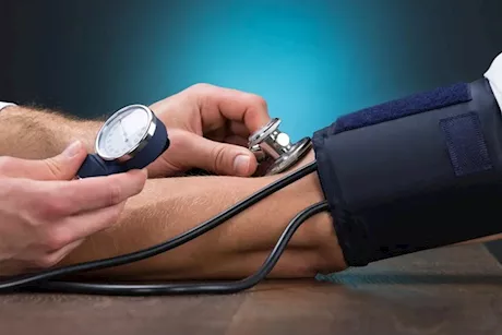 مريض الضغط في رمضان- احذر هذه العادات "فيديوجرافيك"