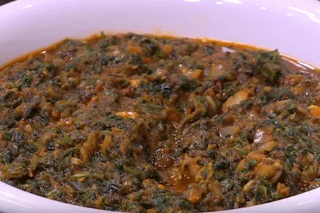 السبانخ في رمضان- ماذا يحدث لجسمك عند تناولها على الإفطار؟