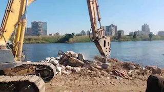 بإجمالى 470 إزالة .. وزير الري يتابع أعمال إزالة التعديات على مجرى نهر النيل 