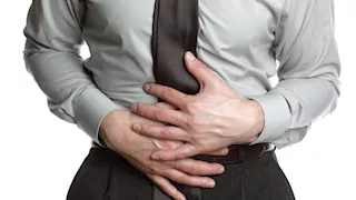 صحتك في رمضان.. ماذا يحدث لجسمك عند حبس البول لفترة طويلة؟