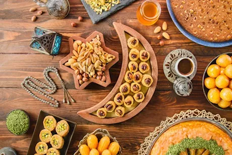 حلويات رمضان- تناولها في هذا الوقت يهدد صحتك "فيديوجرافيك"